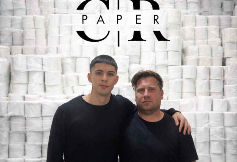 DOS JÓVENES LANZARON “PAPER CR” UN EMPRENDIENDO LOCAL QUE PROYECTA FABRICAR PAPEL HIGIÉNICO EN COMODORO