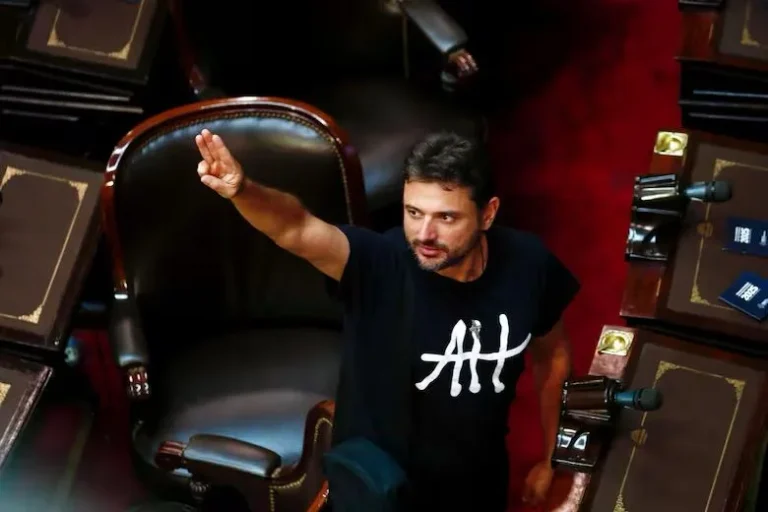 El gesto de Grabois a Milei en el Congreso que se volvió viral