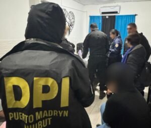 La Policía del Chubut realizó allanamientos en Puerto Madryn por amenazas en redes sociales