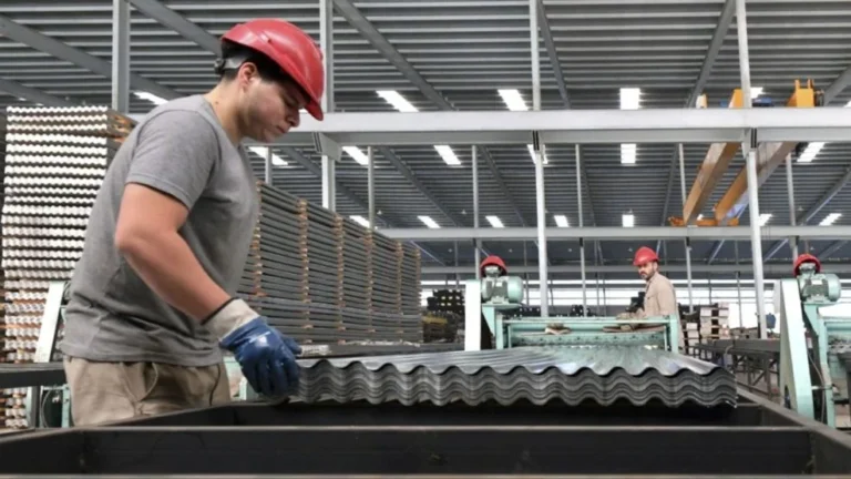 El propio Indec confesó que la confianza empresarial manufacturera bajó a -18,3% en marzo