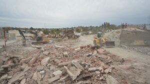 Fin a un histórico foco de inseguridad: Provincia inició la demolición de la calera de Trelew