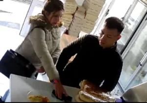 En segundos le robaron el celular a un trabajador en Comodoro