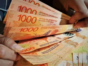 Un estudio asegura que el Salario Mínimo debería subir por arriba de $1.500.000