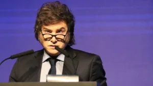 Milei volvió a apuntar contra los medios: «solo muestran datos negativos”