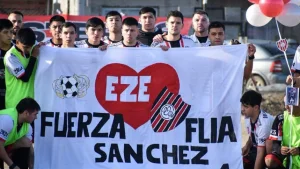 Emotivo homenaje a Ezequiel Sánchez en la cancha de Stella Maris