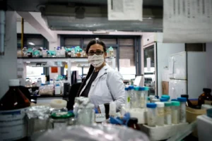 Preocupación por la falta de renovación de 379 becas postdoctorales del CONICET